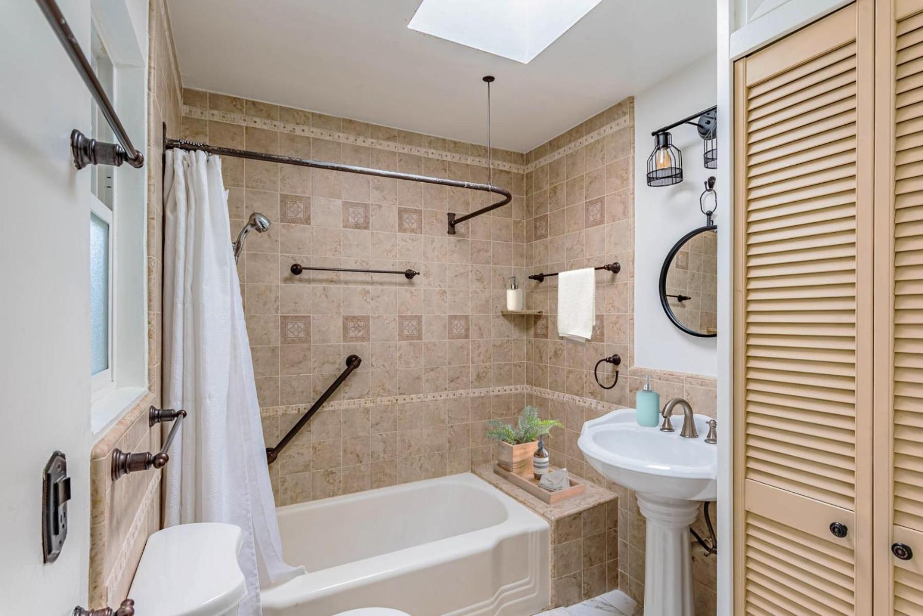 12-Guest 4-Br Spacious Home With Large Backyard, 4-Car Parking San Diego Bagian luar foto